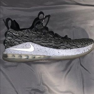 LeBron 15 Low Ashes